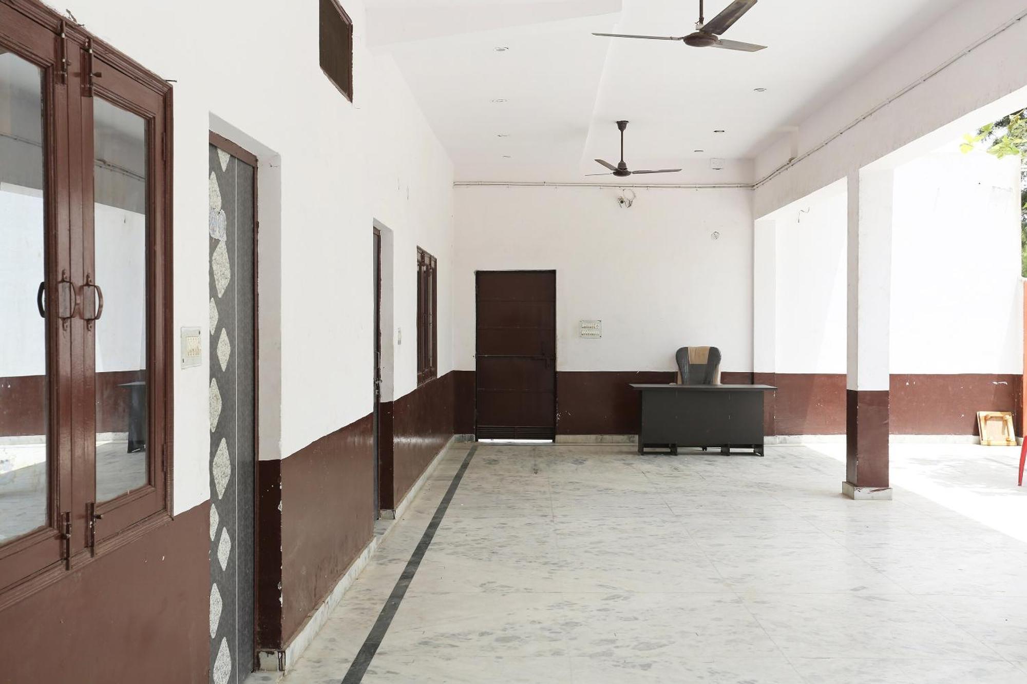 Hotel Spot On Angel Garden Alīgarh Esterno foto